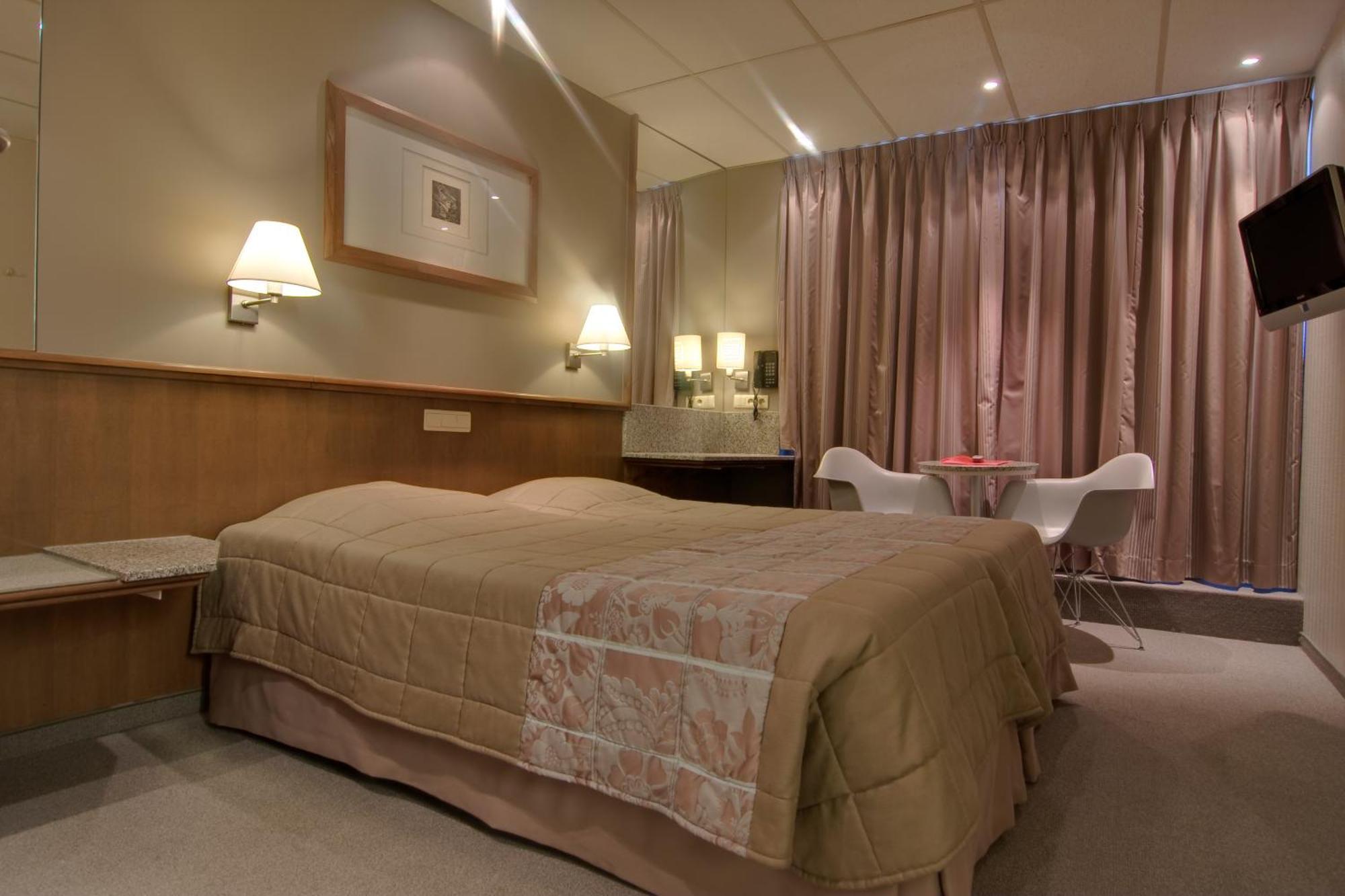 Hotel Glenmore Остенде Экстерьер фото